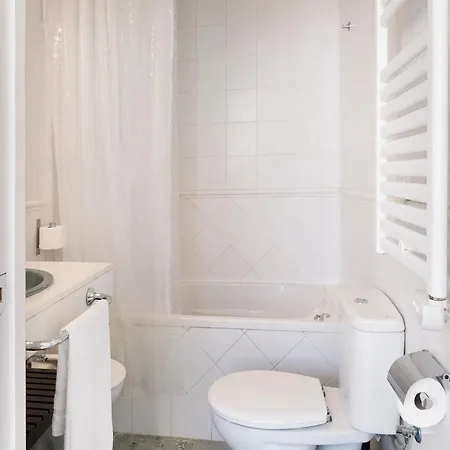 Rainbow ホテル シッチェス