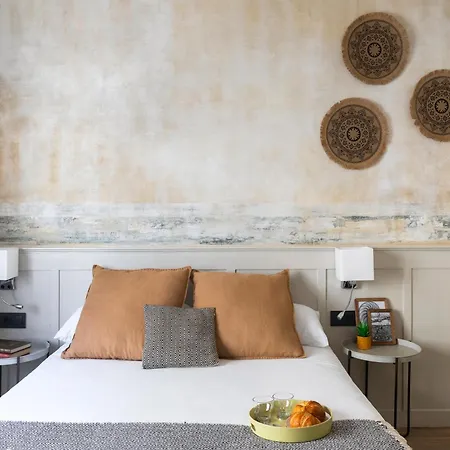 Rainbow ホテル シッチェス